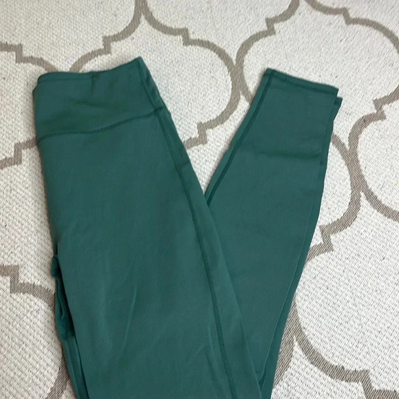 💚 Fabletics Motion 365 Boost PowerHold High-Waisted 7/8 Leggings - Picture 2 of 10